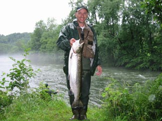 Nick Jacobsen med Havsöring på 6,6 kg från Etneelvas pool 16