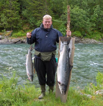 A slmon taken in stordalselva, 15,5 kg