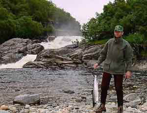 Fine salmon catch. Photo: Bert-Erik Westermark.