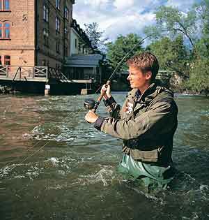 Foto:Per-Erik Adamsson Fiskare vid Storhusqvarn