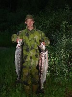 Mikael frikvist med två fina Lovikka Laxar 2005 07 16