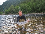Lax på 9 kg fångad av Niklas Nyfjäll 9/7 2006