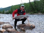 Christian Wedebrant med en fin junilax från Gaula fångad 18/6 vikt 8,8 kg
foto Berndt Forsberg