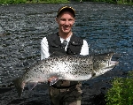 2007-07-10 Henrik Dressler öring 8,42 kg pool2