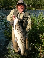 2007-08-19 Carsten Wagner Bornholm öring 9,42 kg pool 1