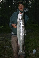 Stor lax landad av Robin Holmström 12 kg.