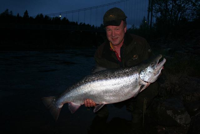 Lax 15,6kg tagen på Korallen 26/5 2006 Kl 21.55 Fångstman: Runo Söderlind Älvkarleby