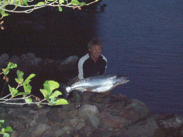 Midsommardagen 2006 kl 21,00 tog denna skönhet på korallen vikt 15,30kg Fångstman Peder Lindblom