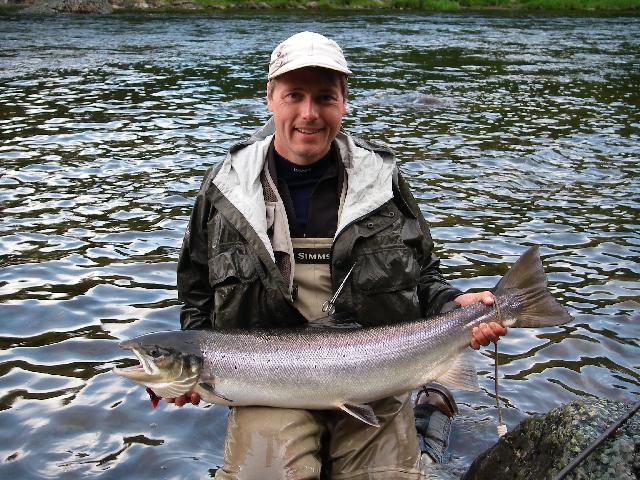 Orkla-07 Stefan med 8.2kg larre